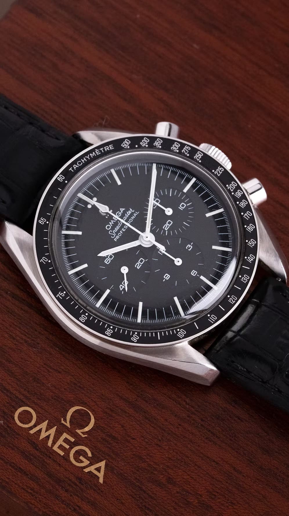 Omega Speedmaster "PREMOON" segunda mano - vista trasera