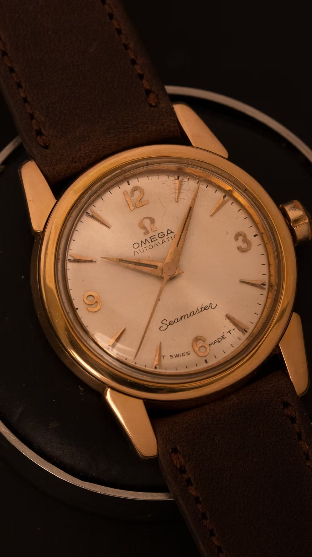 Omega Seamaster Cadete 18K segunda mano - vista frontal
