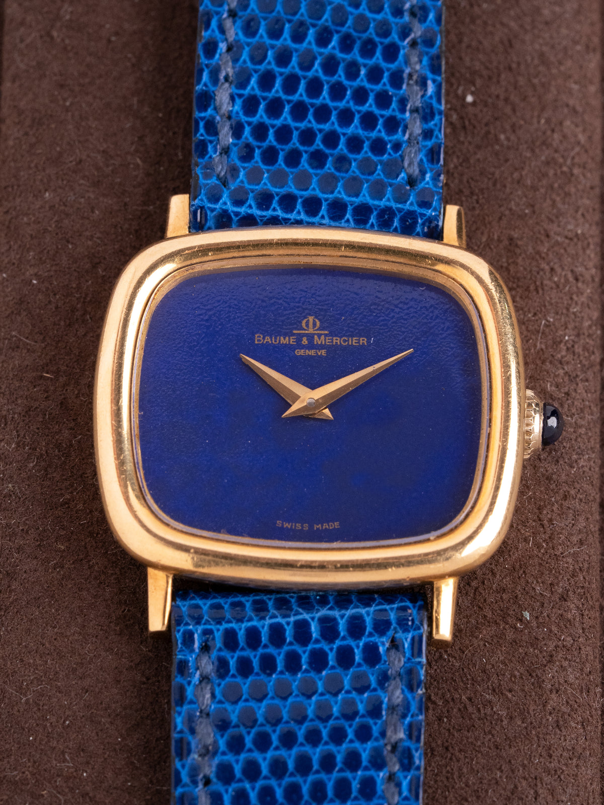 Baume & Mercier «TV Screen» en oro 18k con esfera de lapislázuli, de los años 70