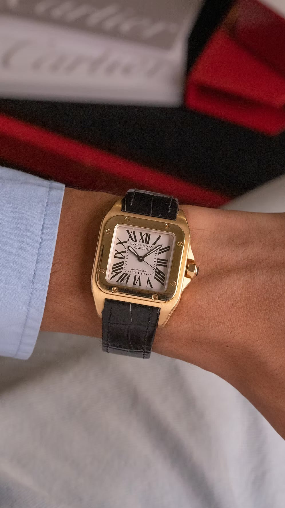 Cartier Santos 100 oro 18k segunda mano - vista lateral